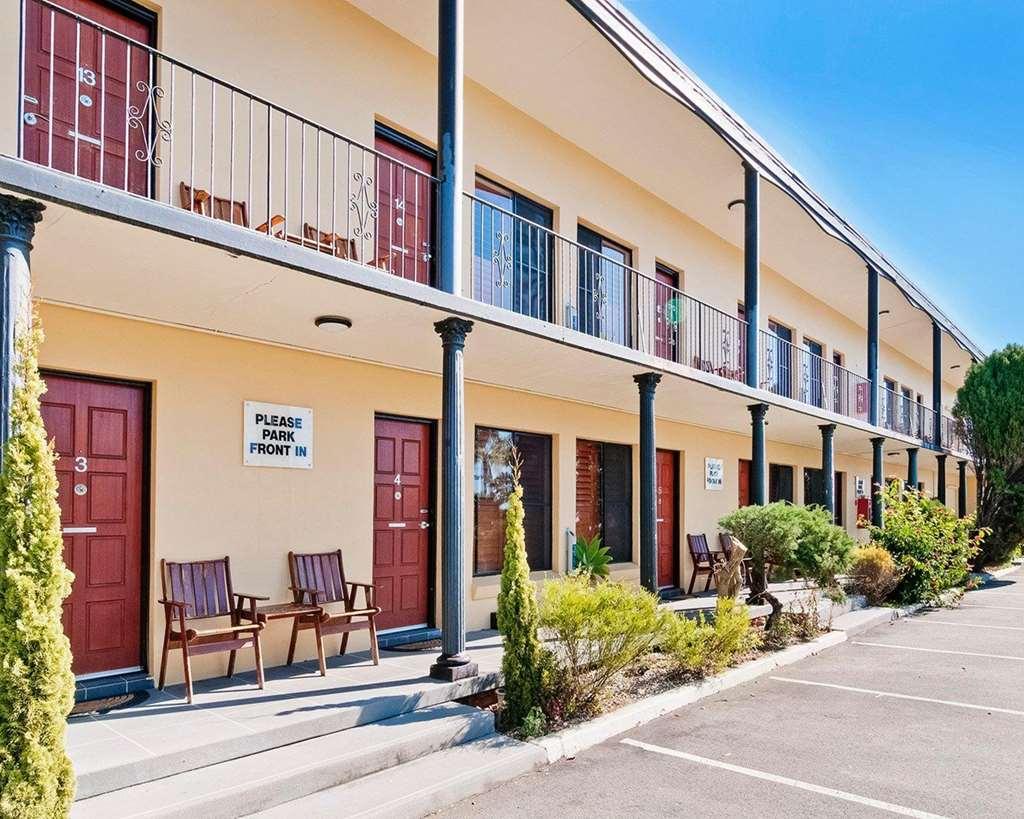 Country Plaza Motel Taree Exterior foto